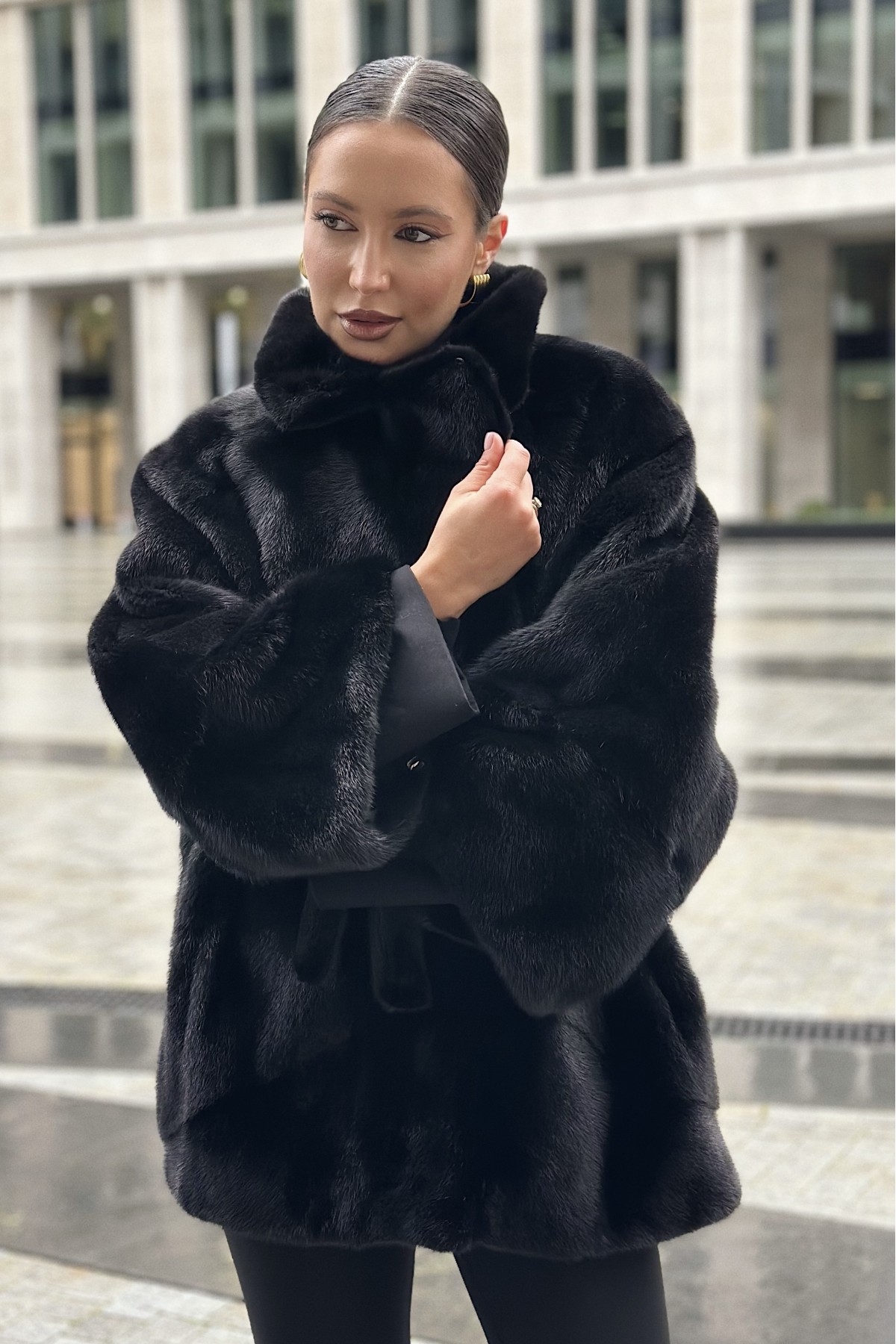 Шуба норковая «Кимоно» с английским воротом (ScanBlack)